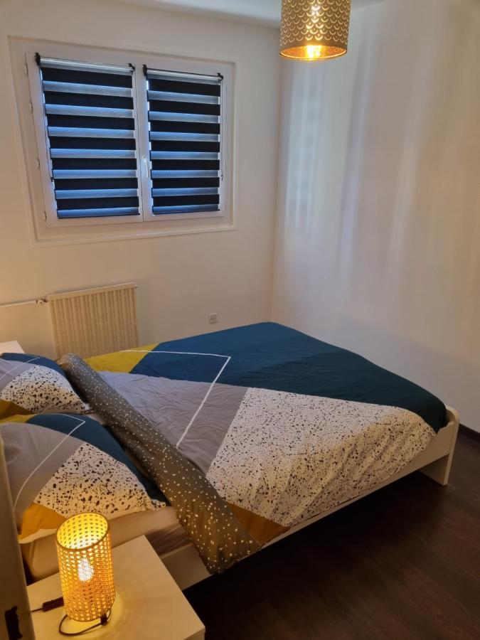 Bel appartement 2 chambres ,résidence privée Givet Esterno foto