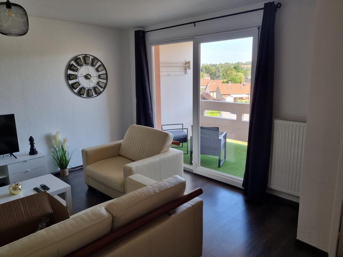 Bel appartement 2 chambres ,résidence privée Givet Esterno foto