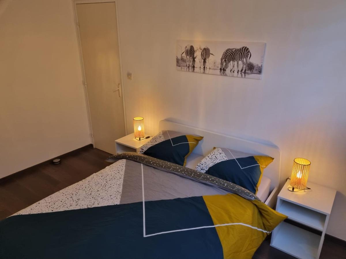 Bel appartement 2 chambres ,résidence privée Givet Esterno foto